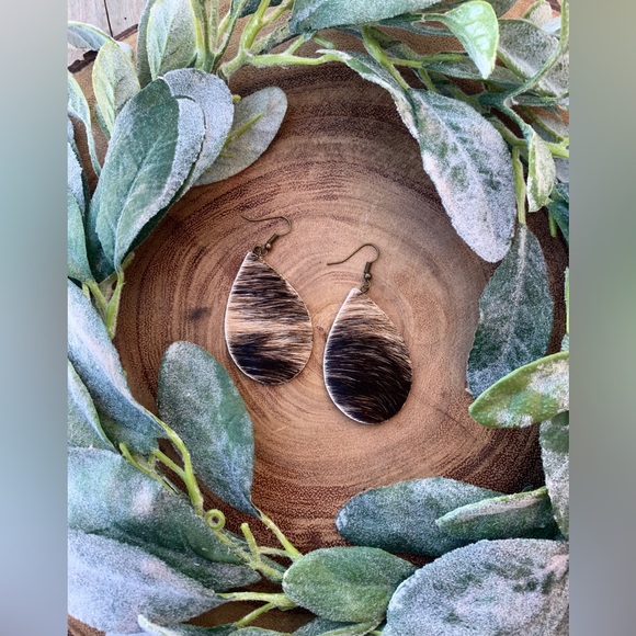 NWT Genuine Cowhide Handmade Lightweight Teardrop Western Dangle Drop Earrings - Picture 10 of 10